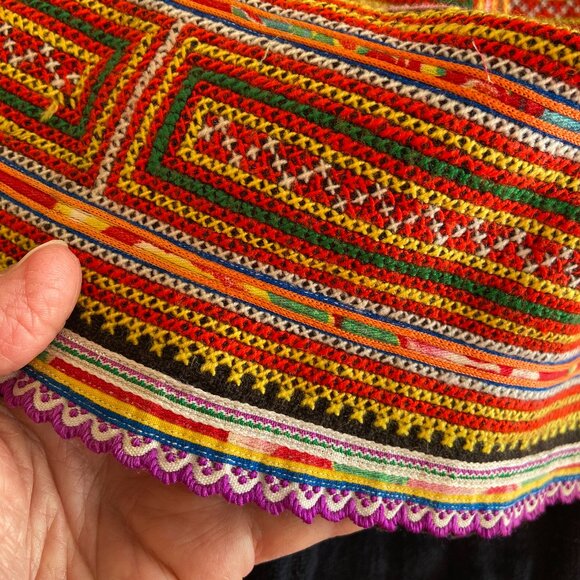 Hmong Hill Tribe Skirt - Injiri Dosa - Picture 4 of 5